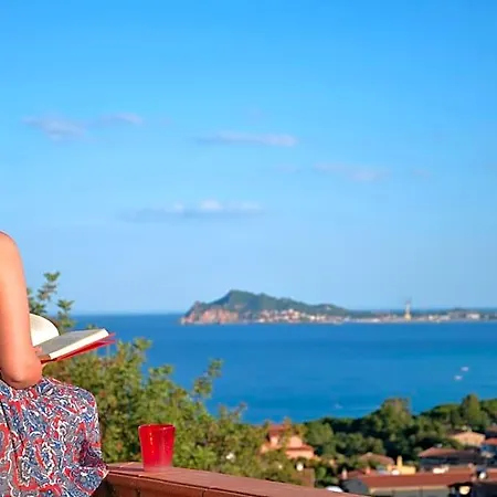 Cara'a Mare Bed and Breakfast 4*